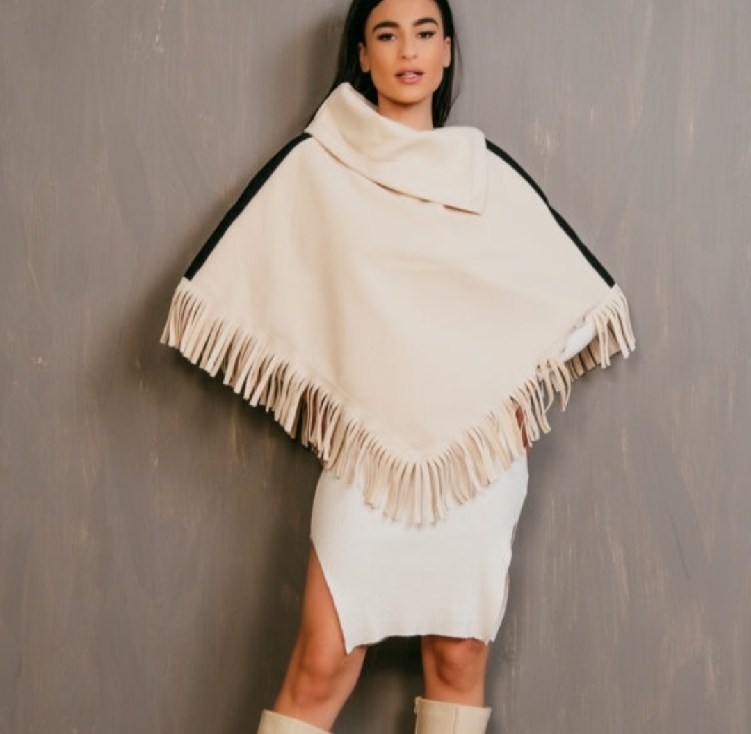 Πόντσο με κρόσσια